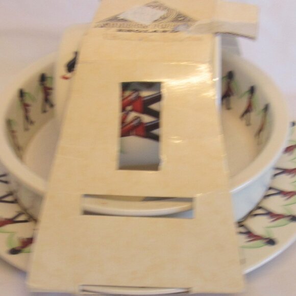 Anderton Pottery The Duke Nursery Rhyme Childs Dish Trio NWOT, Kings Guard B333 - Picture 2 of 11